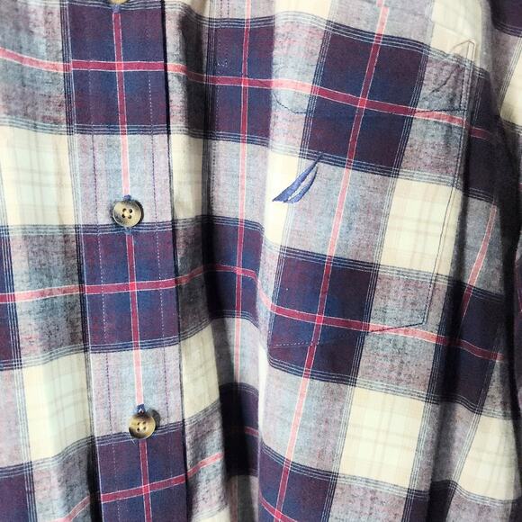 Nautica Mens Purple Plaid Button Up Casual Shirt Size XL Business Office Career - Picture 2 of 10